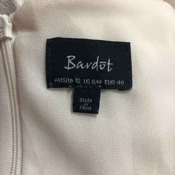 Bardot Women’s Dress Faux Wrap Lined Ruffled Hem & Sleeve Deep V Neck Soft White - Picture 3 of 10